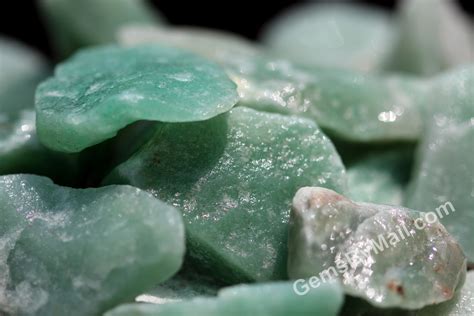 is green aventurine considered a rock
